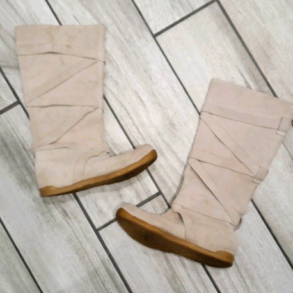 Leather / Suade  Maccason boots